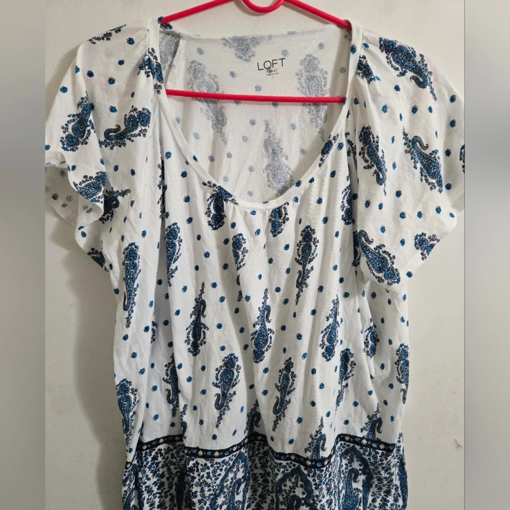 Loft Outlet Loose Top. - Picture 1 of 6